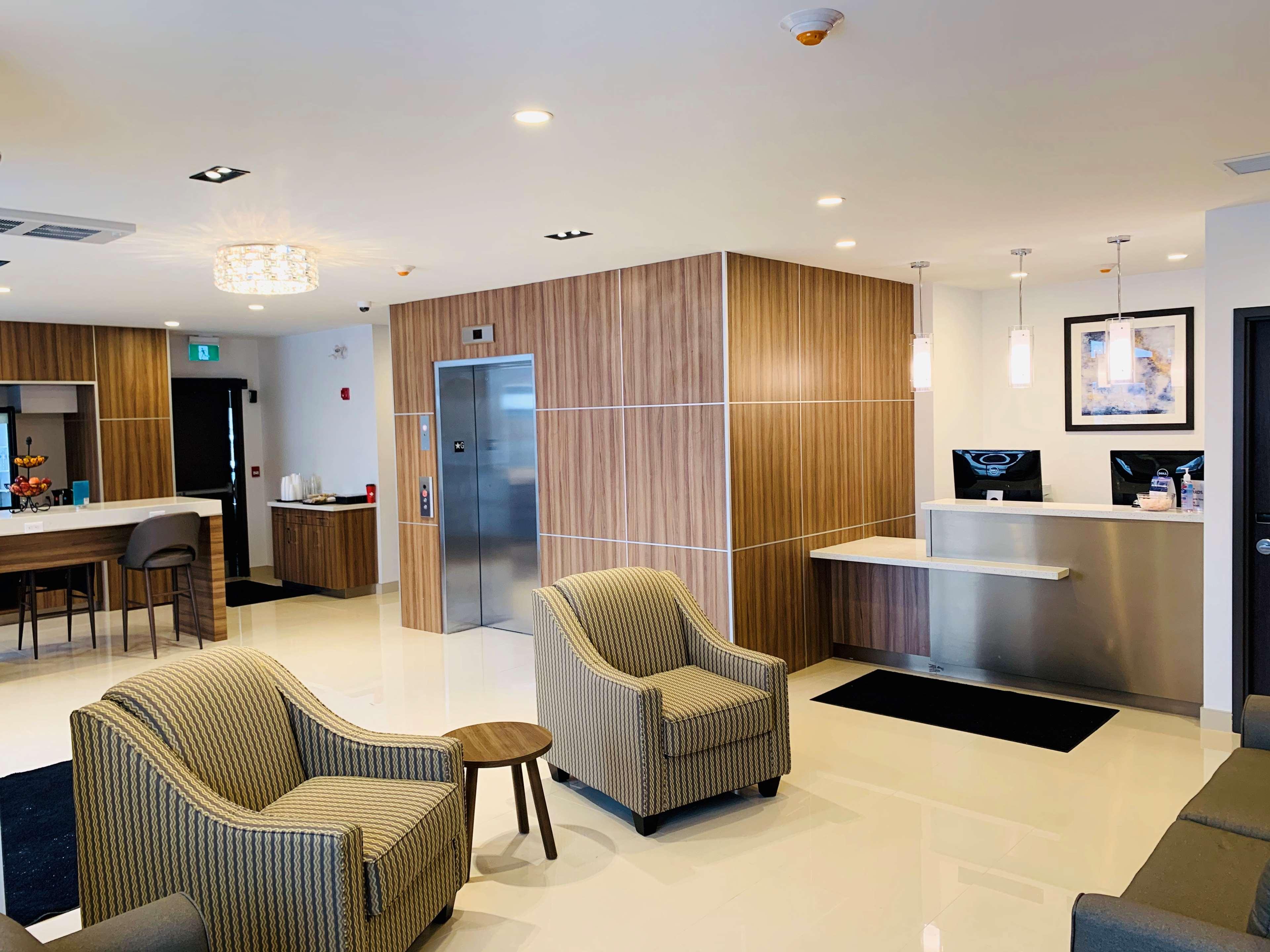Hotel Chandni Victoria Миссиссага Экстерьер фото